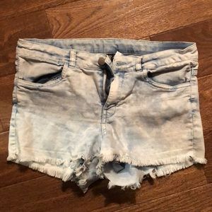 Light wash denim shorts